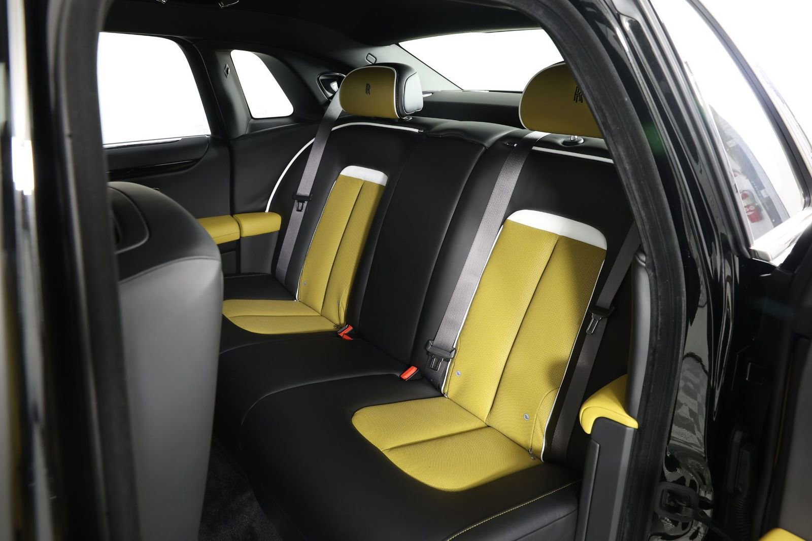 New 2026 Rolls-Royce Ghost AWD/4WD image 37