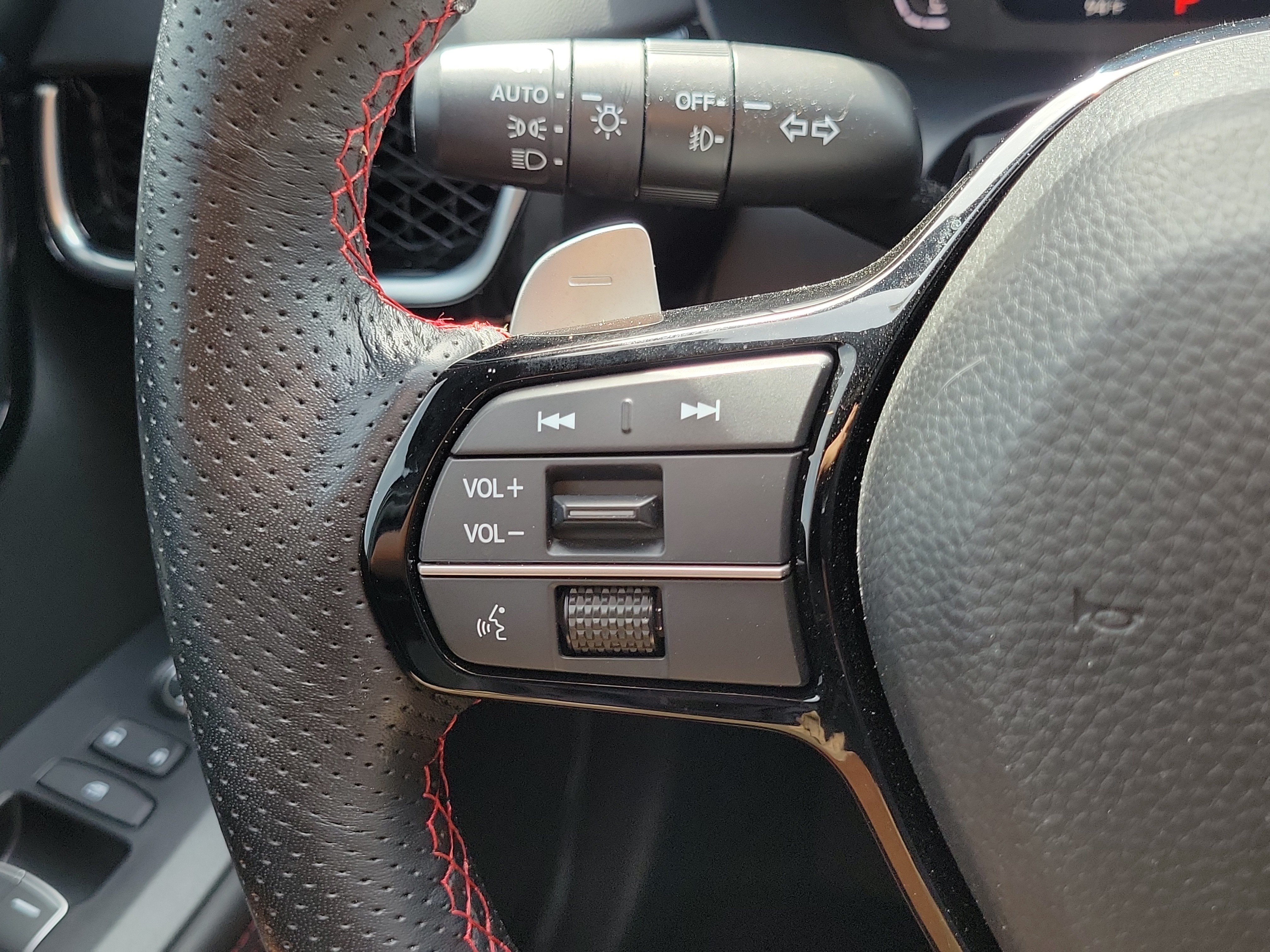 Used 2025 Acura ADX A-Spec FWD image 25