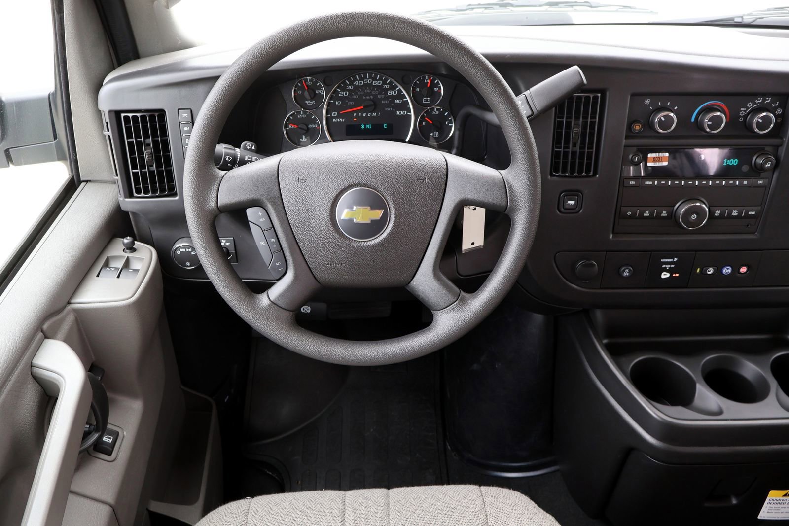 New 2026 Chevrolet Express 3500 LS RWD image 9