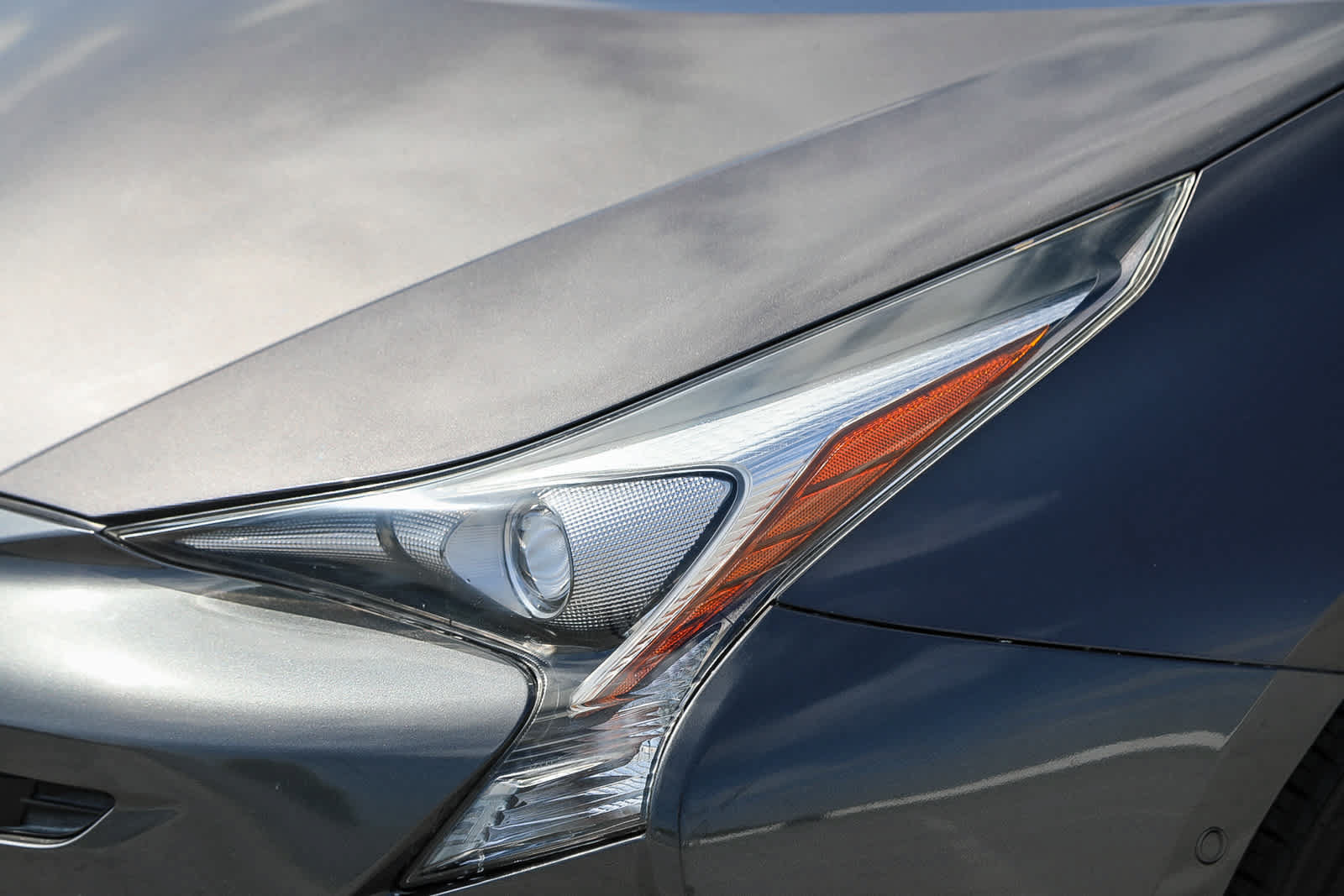 Used 2016 Toyota Prius Four Touring w/ Premium Convenience Package FWD image 8