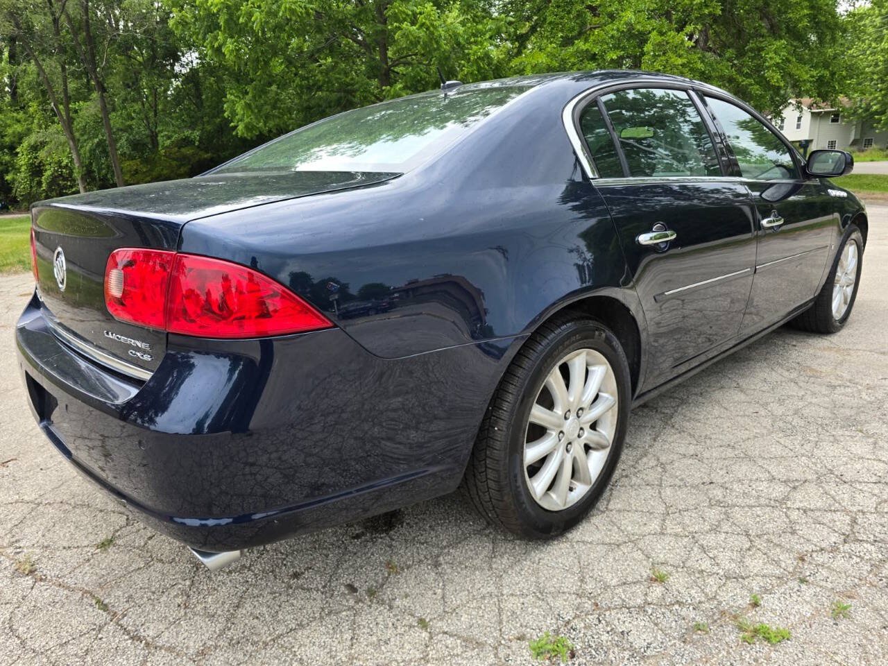 Used 2008 Buick Lucerne CXS FWD image 5