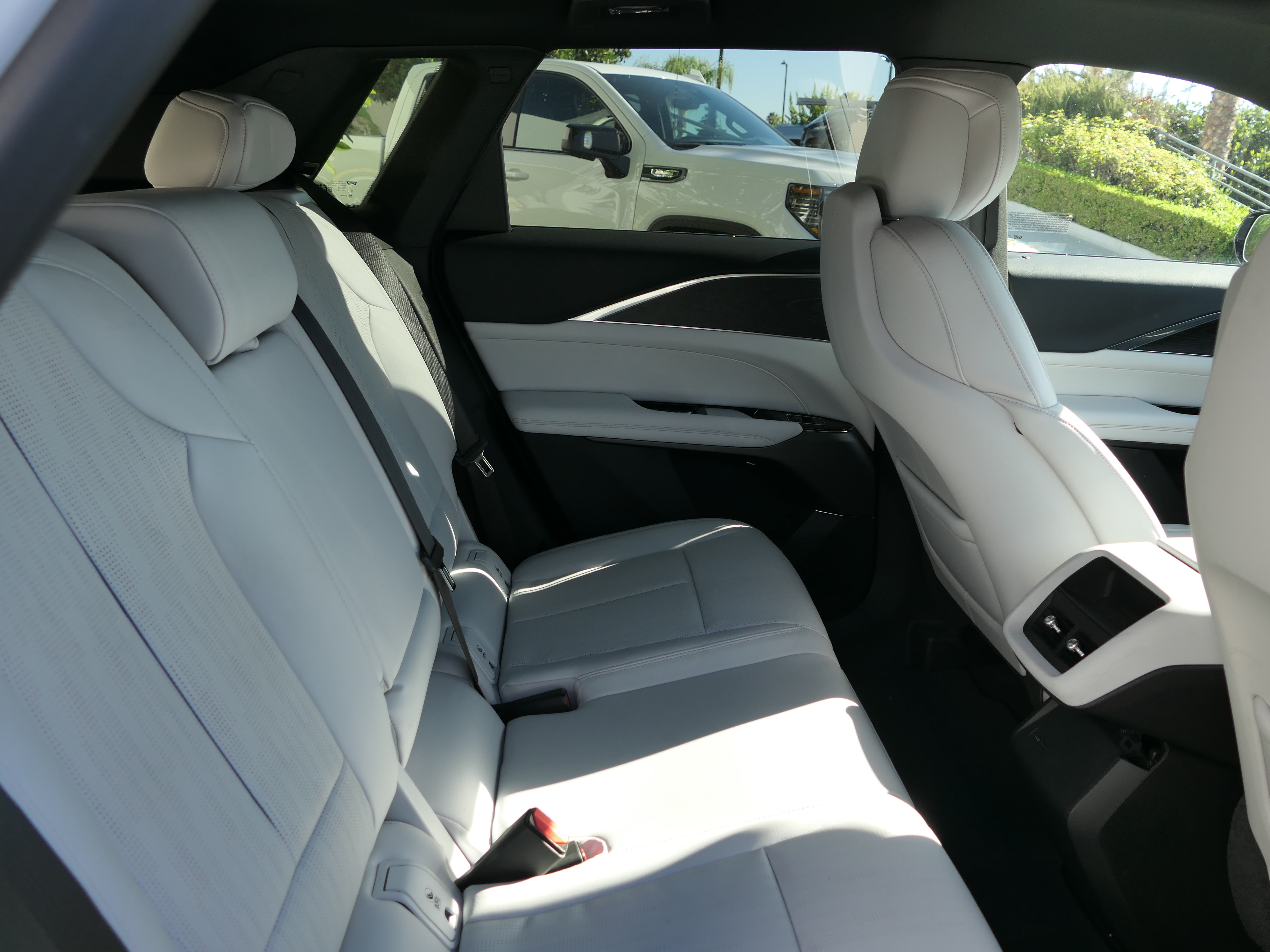 Certified 2024 Cadillac Lyriq Sport AWD/4WD image 26