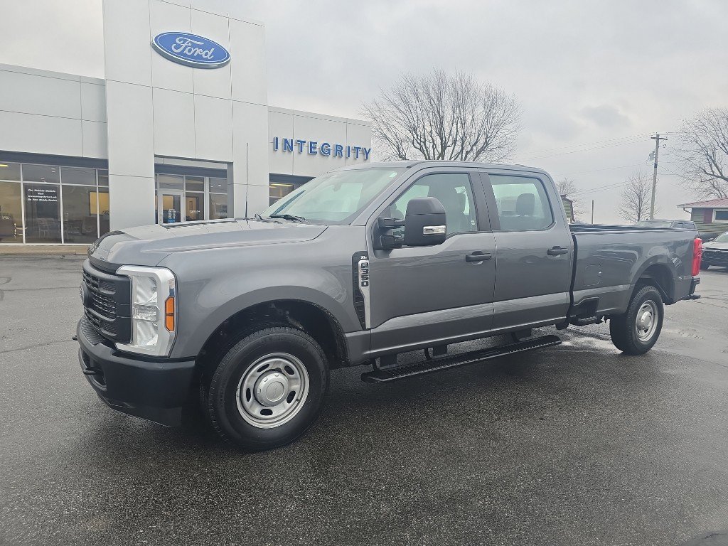 Used 2024 Ford F350 XL image 2