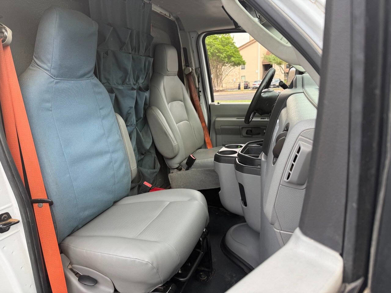 Used 2017 Ford E-450 and Econoline 450 Super Duty w/ Power Windows & Locks Group RWD image 12