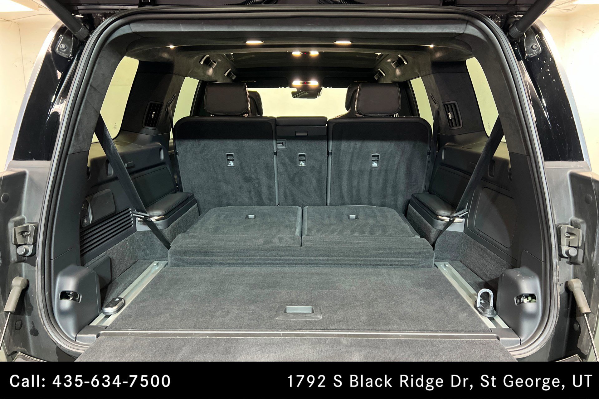 Used 2022 Rivian R1S Launch Edition image 22