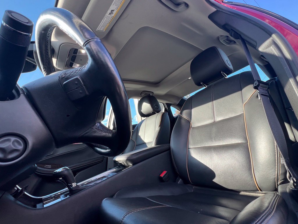 Used 2015 Chevrolet Impala LTZ FWD image 13