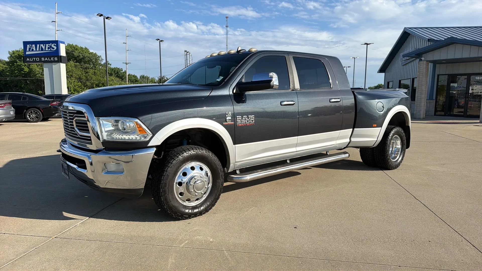Used 2013 RAM 3500 Laramie AWD/4WD image 3
