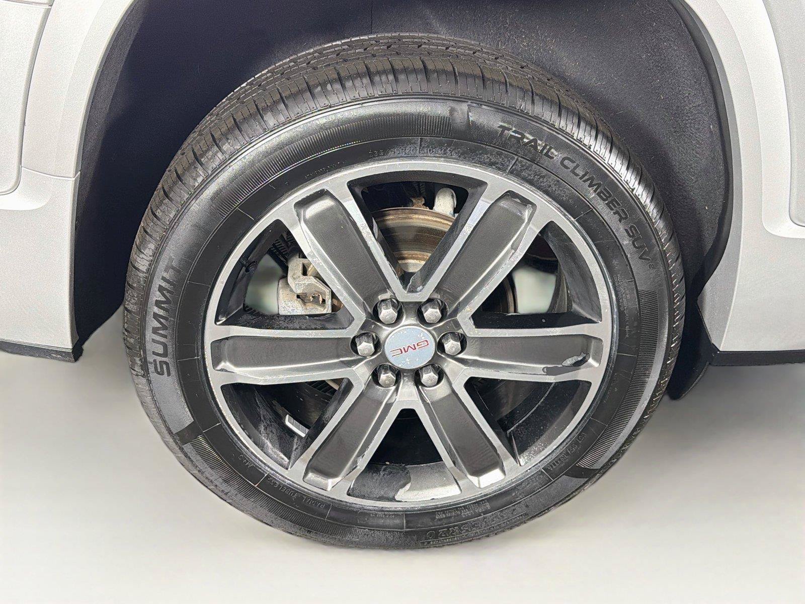 Used 2017 GMC Acadia Denali w/ Technology Package FWD image 35