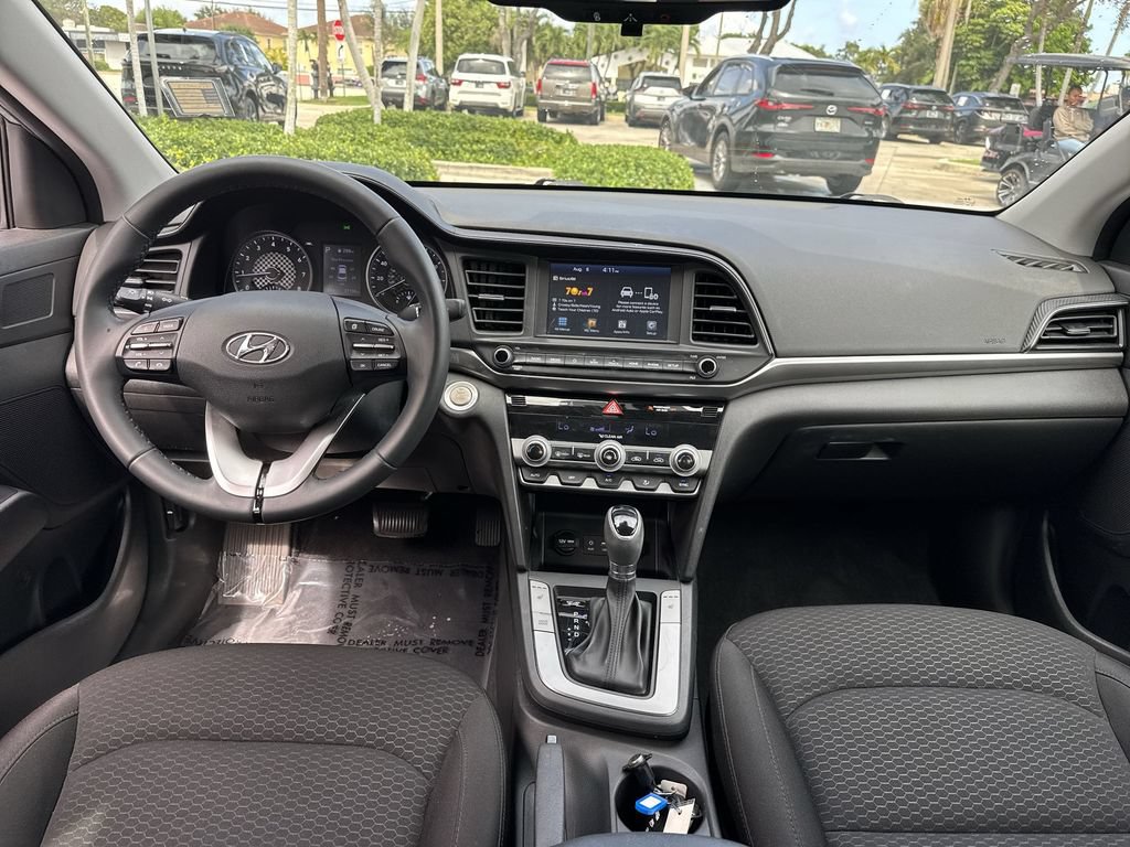 Used 2020 Hyundai Elantra Value Edition w/ Winter Weather Package FWD image 14