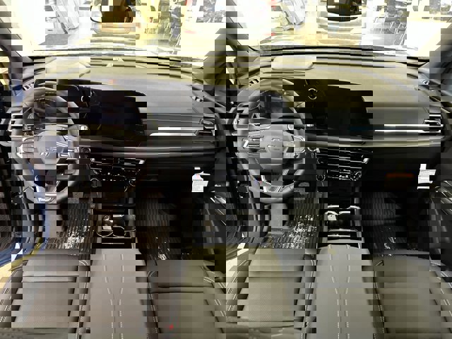 Used 2024 Chevrolet Traverse LT w/ Midnight/Sport Edition image 21