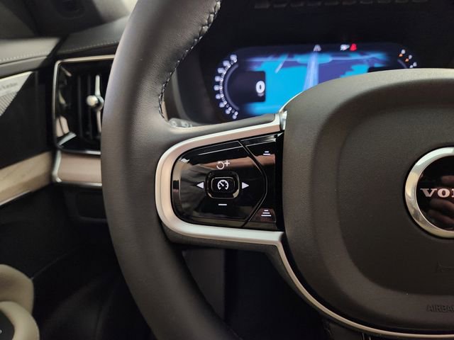 New 2026 Volvo XC90 B6 Plus w/ Protection Package Premier AWD/4WD image 28