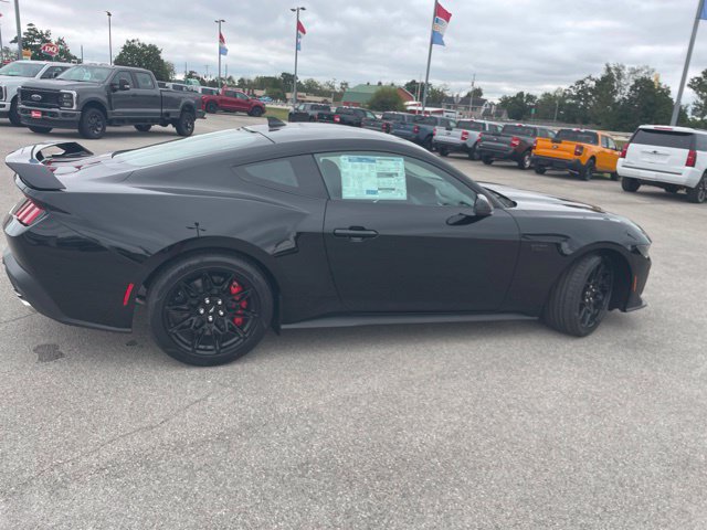 New 2026 Ford Mustang GT Premium w/ GT Performance Package RWD image 14