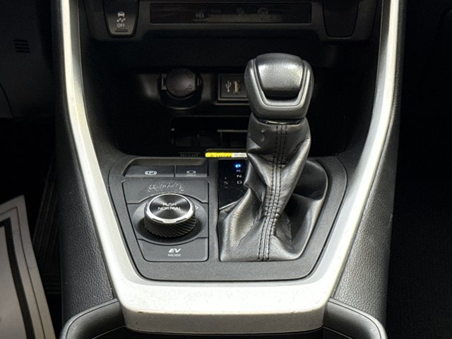 Used 2024 Toyota RAV4 XLE image 23