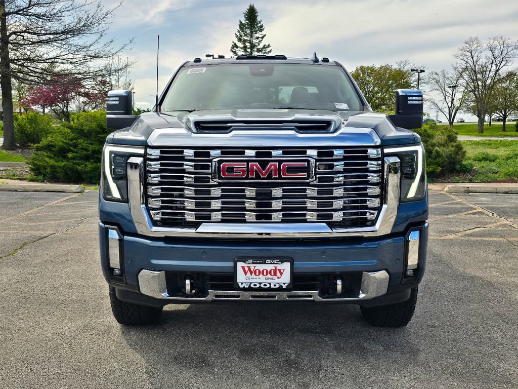 New 2026 GMC Sierra 2500 Denali w/ Denali Reserve Package AWD/4WD image 4