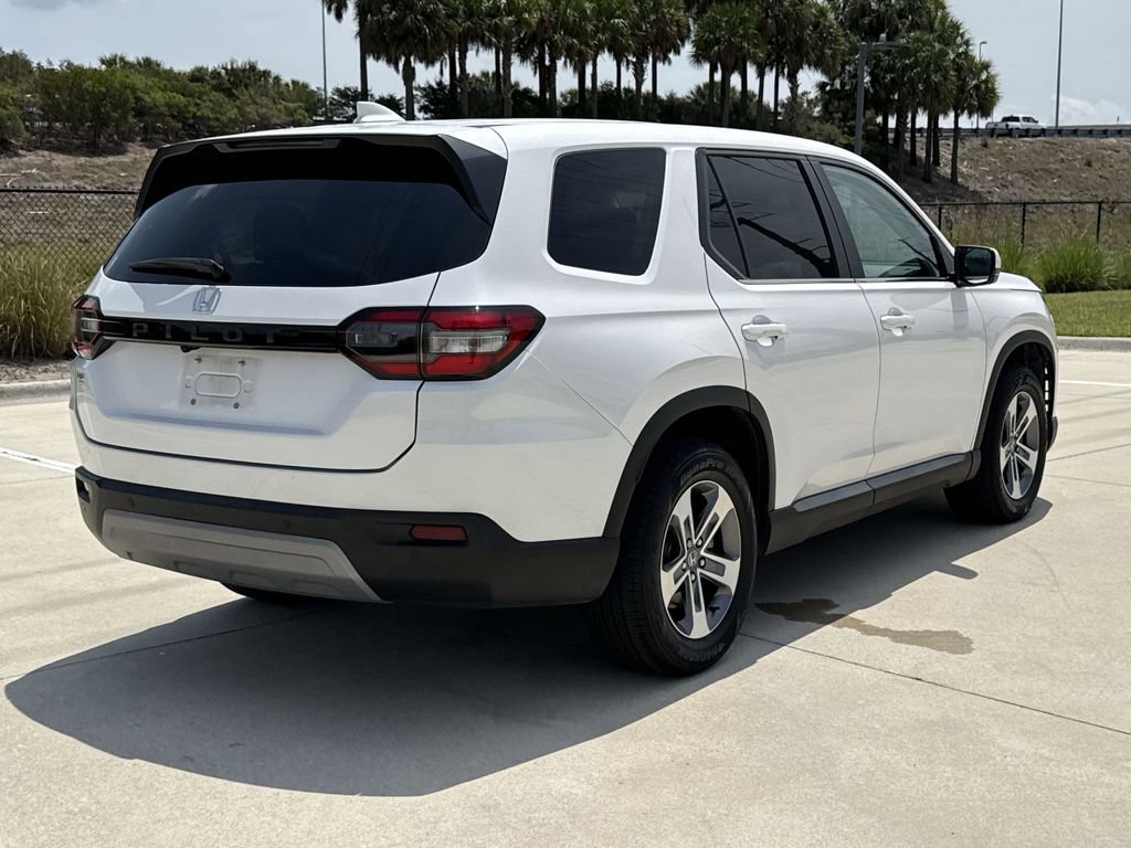 Used 2023 Honda Pilot EX-L image 11