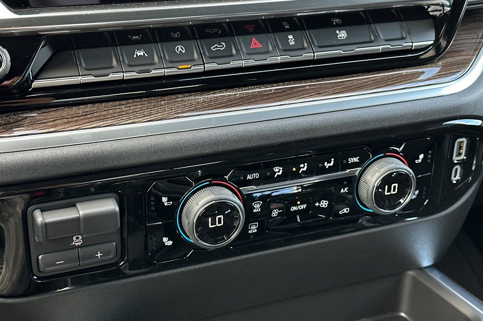 New 2026 Chevrolet Silverado 1500 LT w/ All Star Edition Plus image 19
