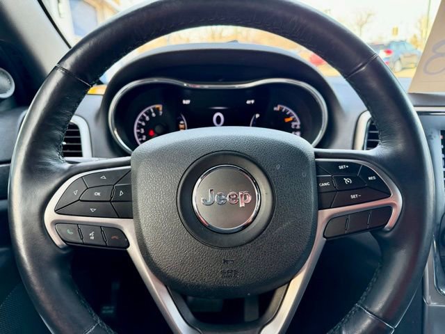 Used 2018 Jeep Grand Cherokee Altitude AWD/4WD image 27