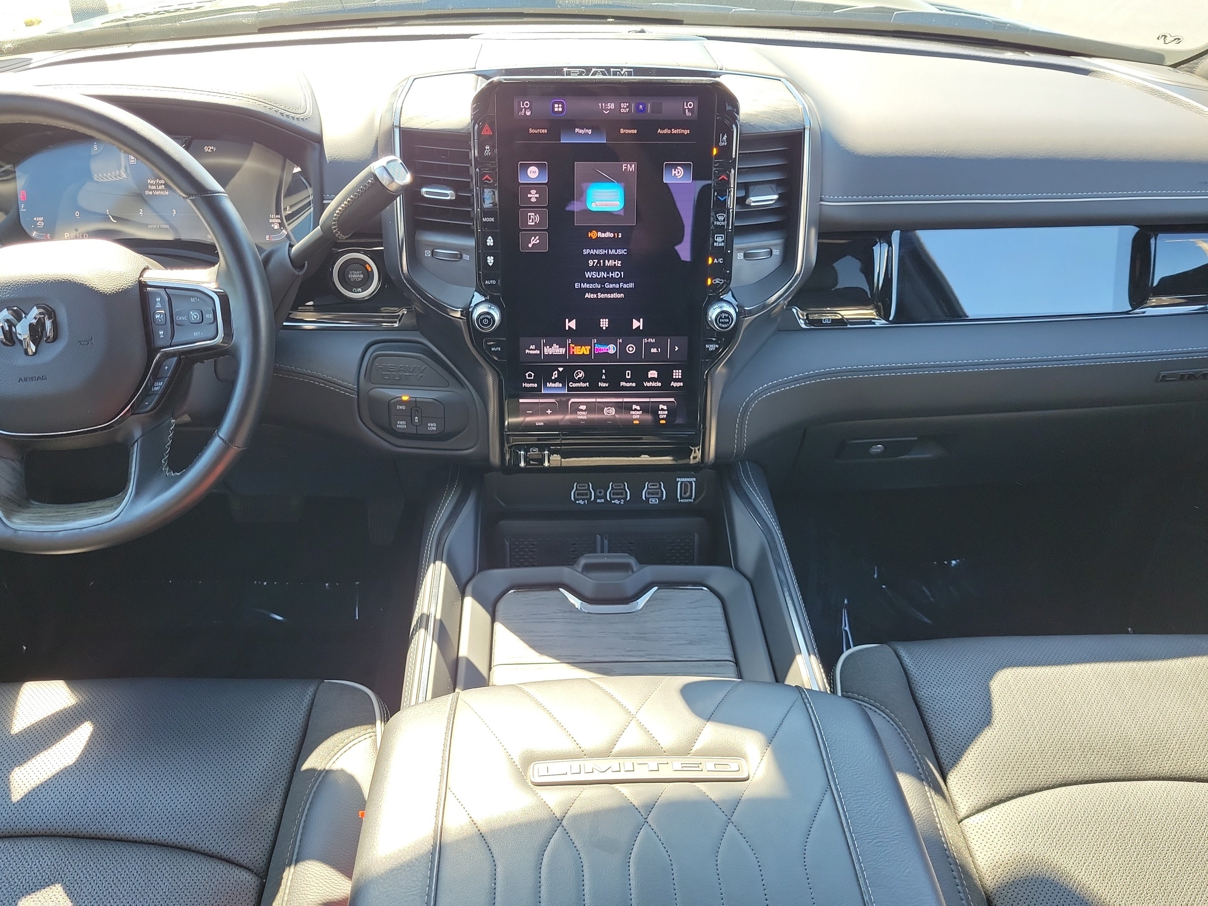 Used 2026 RAM 2500 Limited AWD/4WD image 15