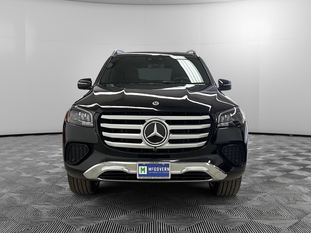 Used 2025 Mercedes-Benz GLS 450 4MATIC image 2