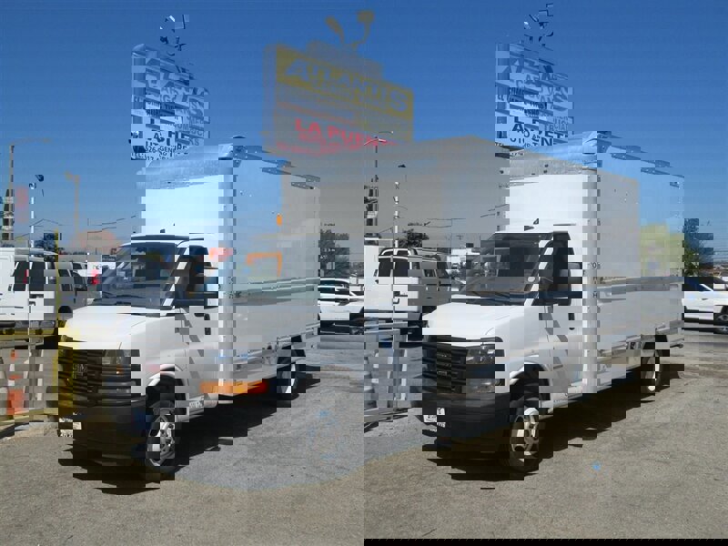 Used 2021 GMC Savana 3500 Extended w/ Power Convenience Package image 1