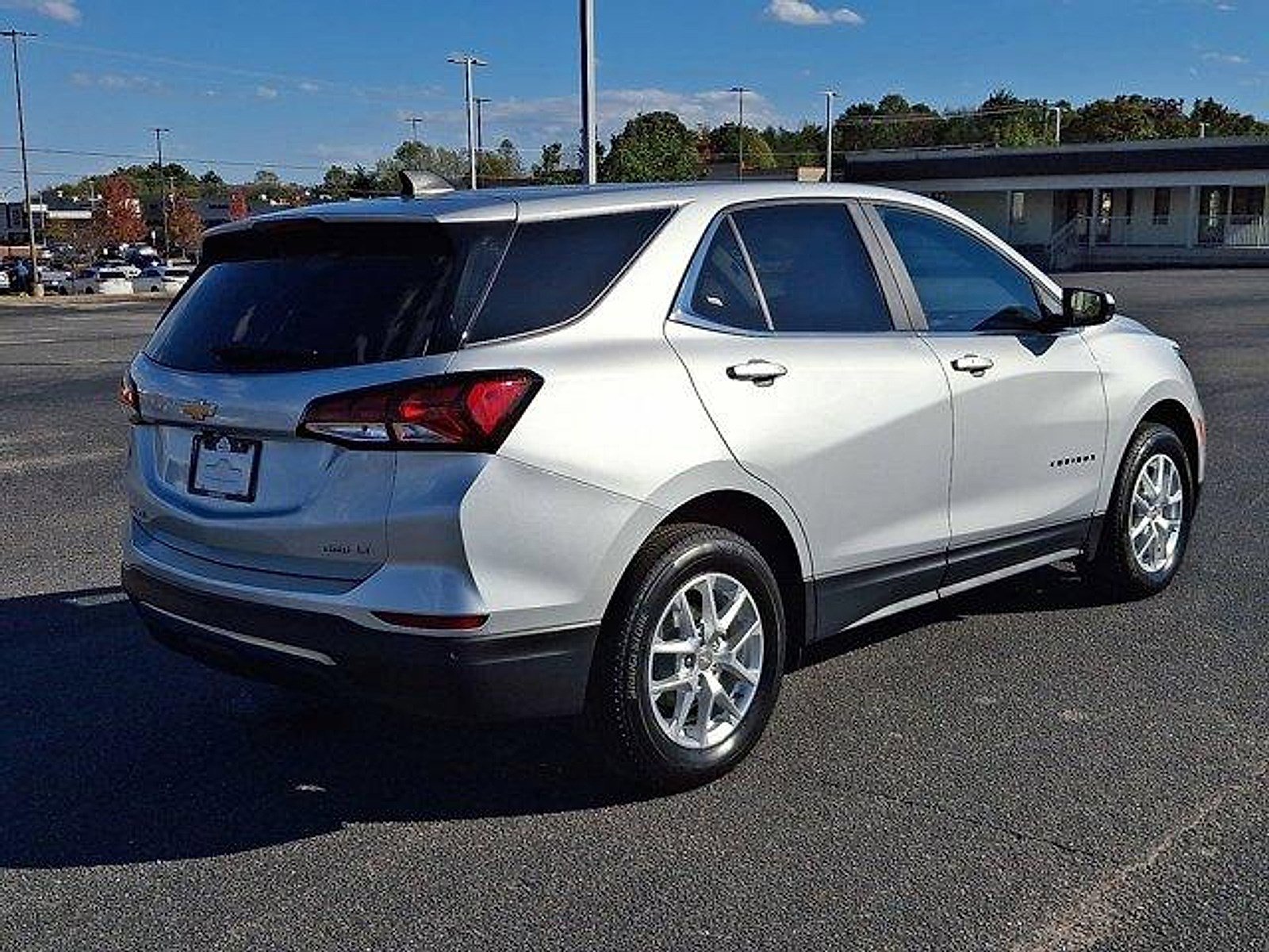 Used 2022 Chevrolet Equinox LT image 4
