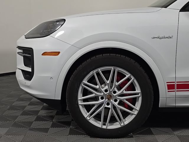 New 2025 Porsche Cayenne S AWD/4WD image 11