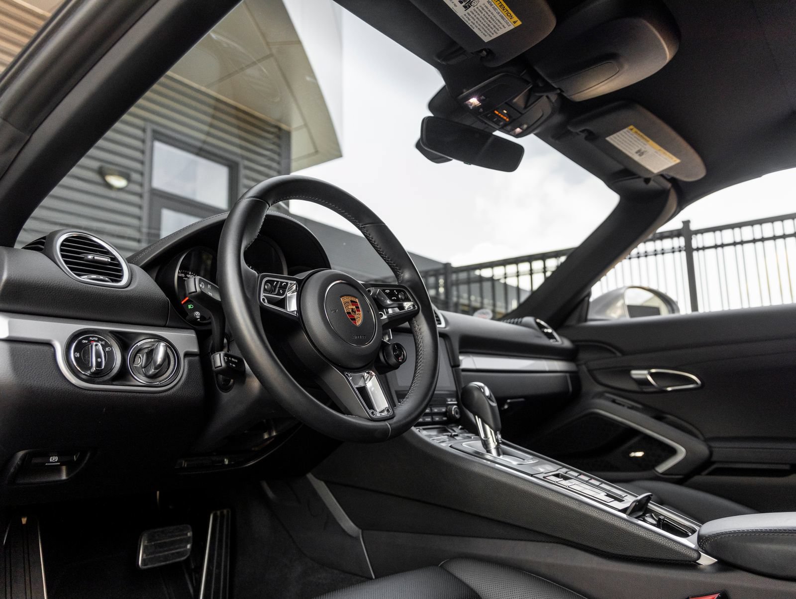 Certified 2024 Porsche 718 Boxster RWD image 4