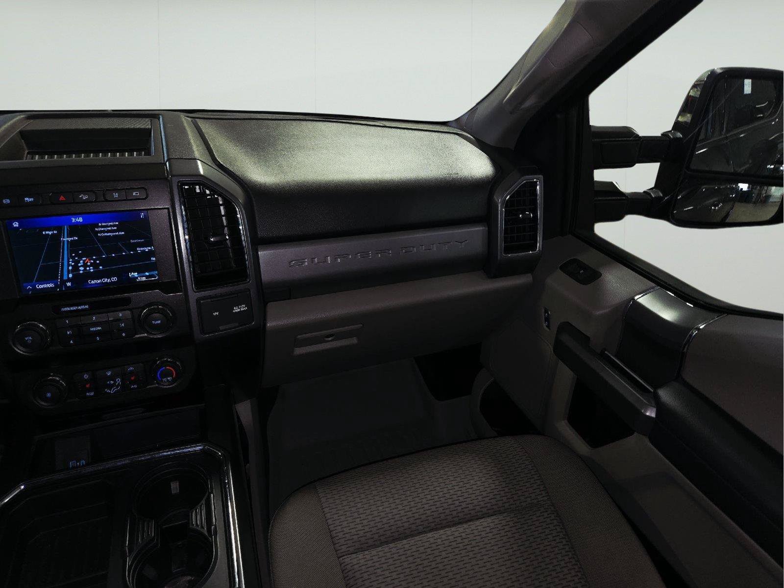 Used 2020 Ford F350 XLT w/ XLT Premium Package AWD/4WD image 46
