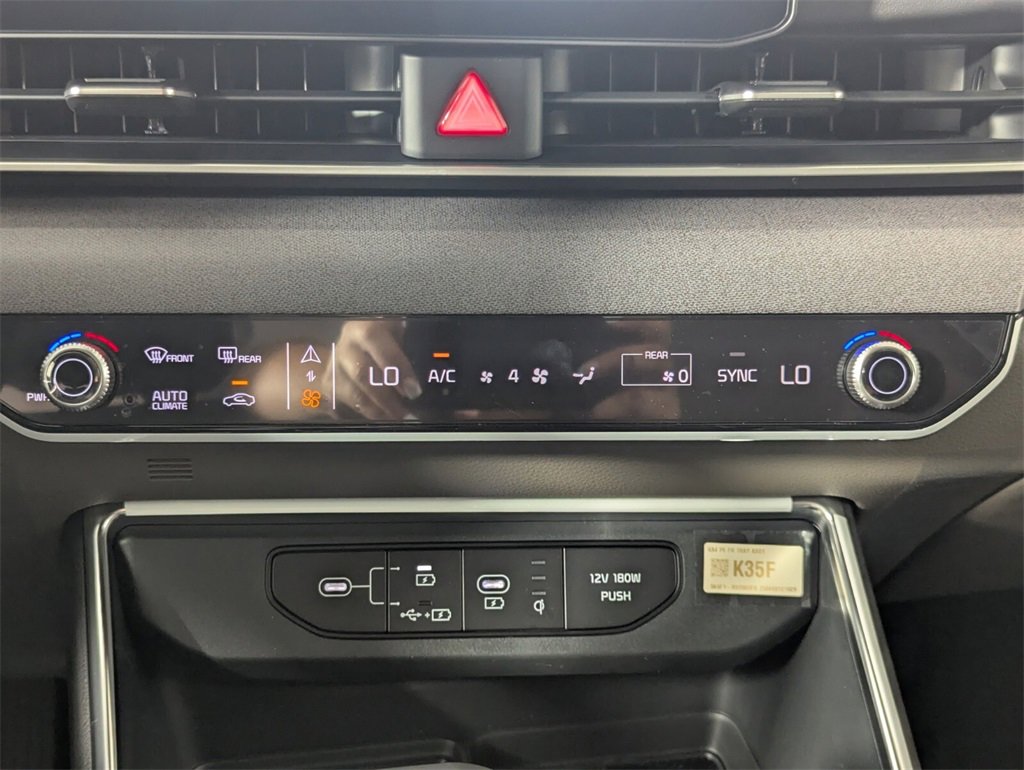 New 2026 Kia Carnival SX image 21