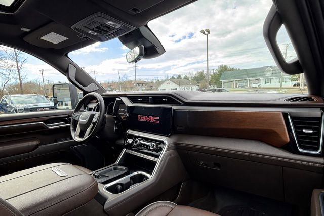 Used 2024 GMC Sierra 2500 Denali w/ Denali Reserve Package image 24