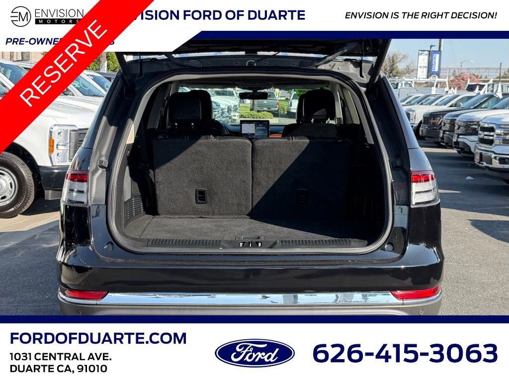 Used 2023 Lincoln Aviator Reserve image 12