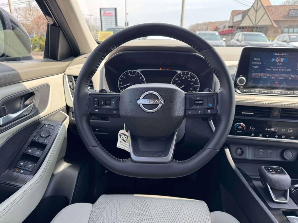 Certified 2025 Nissan Rogue SV image 20