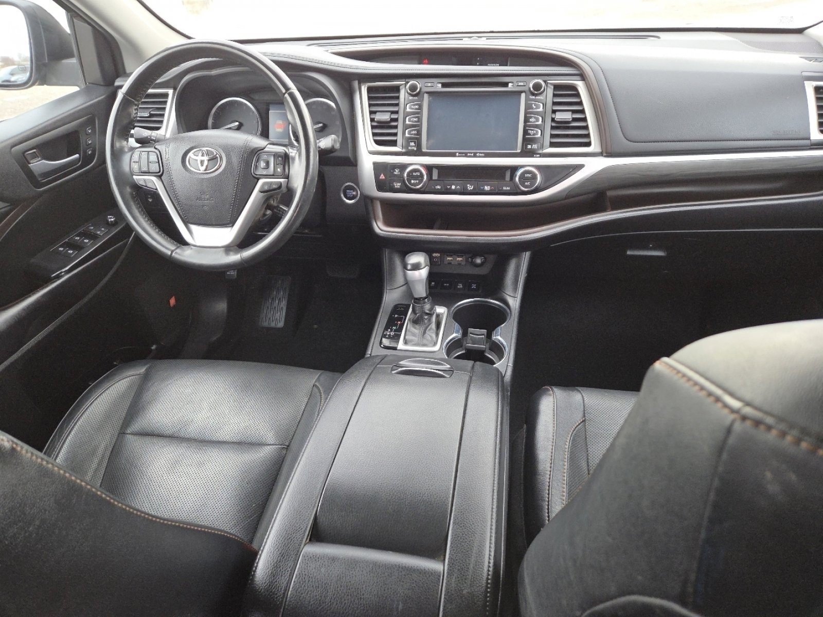 Used 2019 Toyota Highlander Limited image 25