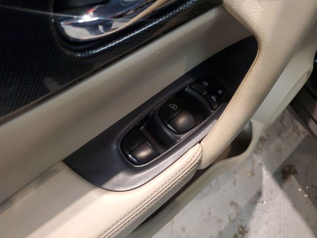 Used 2015 Nissan Rogue SL w/ SL Premium Package image 13