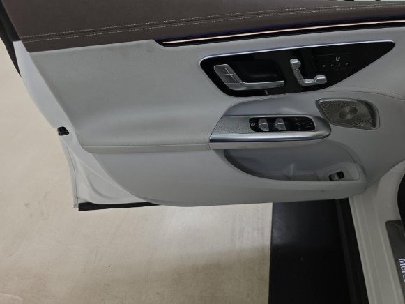 Used 2023 Mercedes-Benz EQE 350+ Sedan image 13
