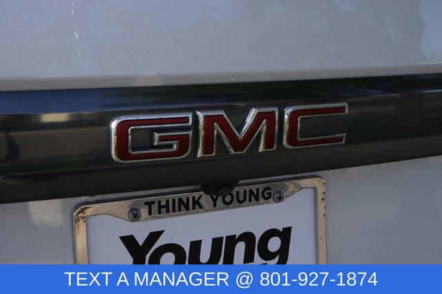 Used 2023 GMC Yukon XL AT4 w/ AT4 Premium Plus Package AWD/4WD image 7