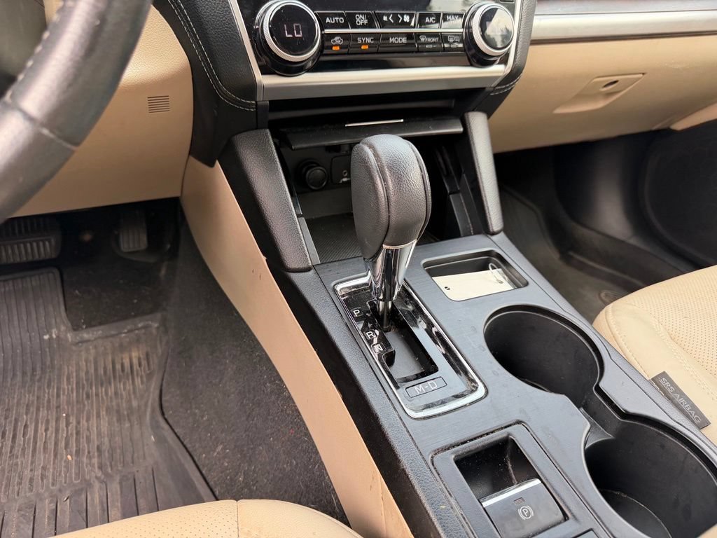 Used 2019 Subaru Outback 2.5i Limited AWD/4WD image 19