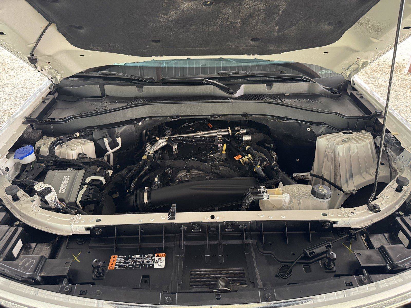 Used 2025 Ford Explorer Active RWD image 46