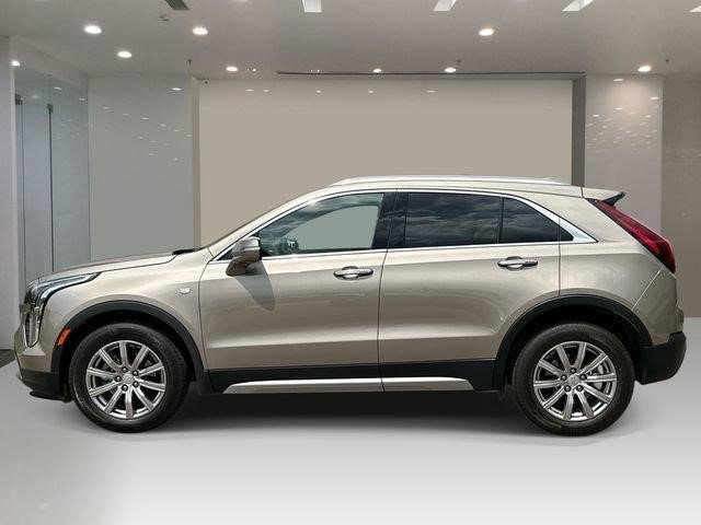 Certified 2023 Cadillac XT4 Premium Luxury AWD/4WD image 2