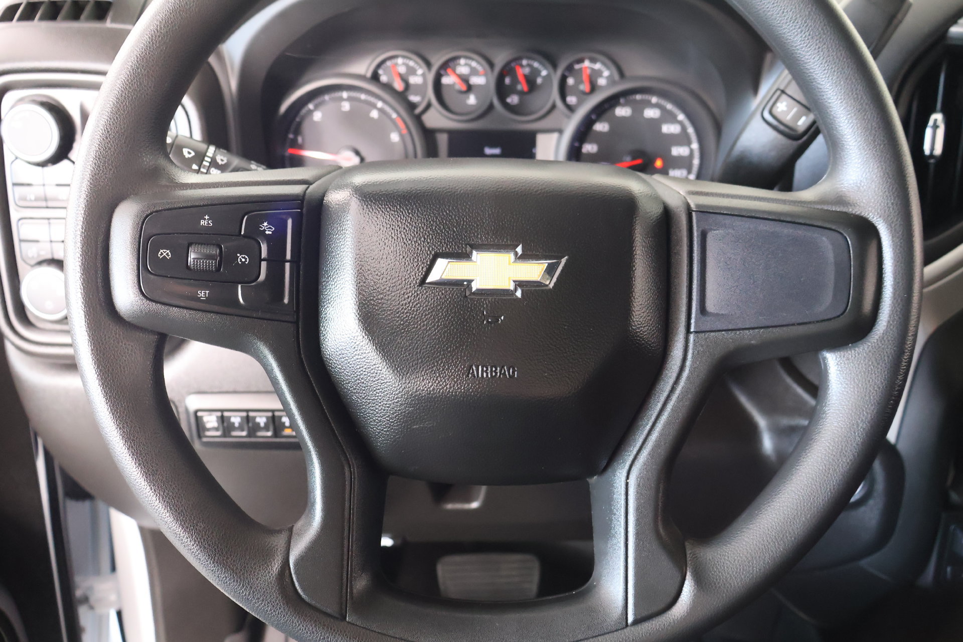 Used 2025 Chevrolet Silverado 3500 W/T w/ WT Convenience Package AWD/4WD image 3