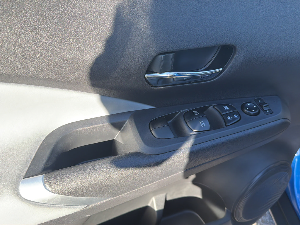Certified 2024 Nissan Kicks SR w/ SR Premium Package FWD image 20