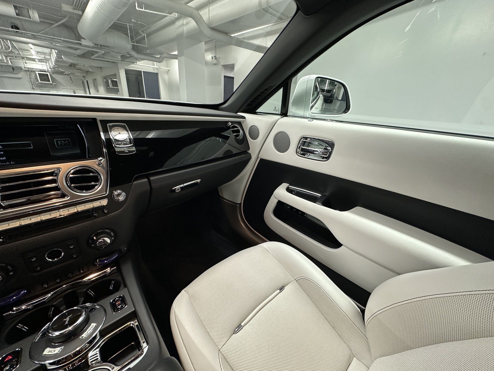 Certified 2019 Rolls-Royce Wraith RWD image 15