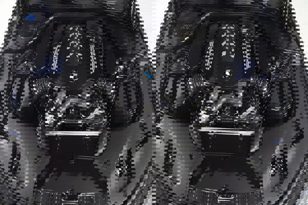 Used 2023 BMW M550i xDrive w/ Executive Package image 63