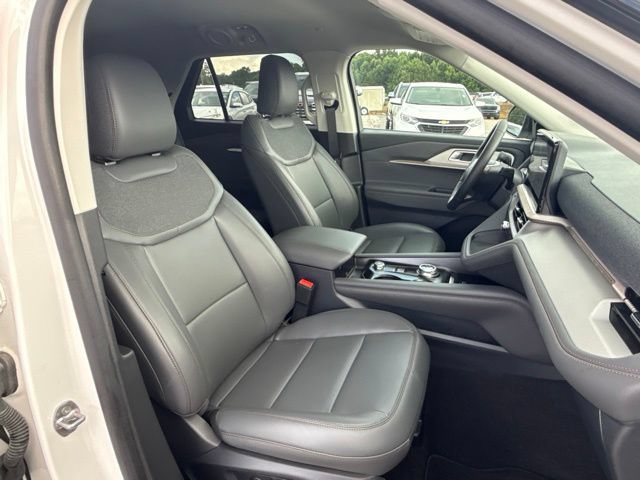 Used 2025 Ford Explorer Active w/ Active Comfort Package RWD image 22