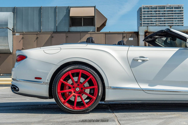 Used 2020 Bentley Continental GT V8 image 10