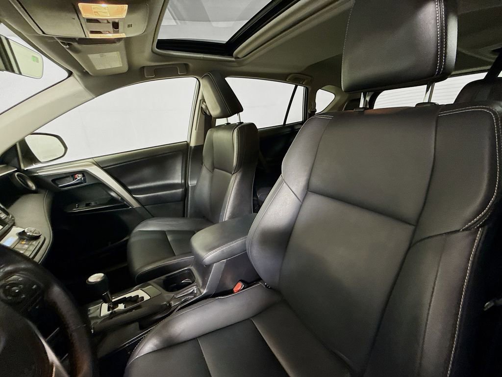 Used 2017 Toyota RAV4 Limited w/ Advanced Technology Package image 20