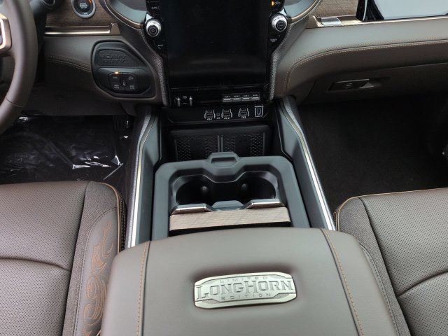 New 2027 RAM 2500 Limited AWD/4WD image 19