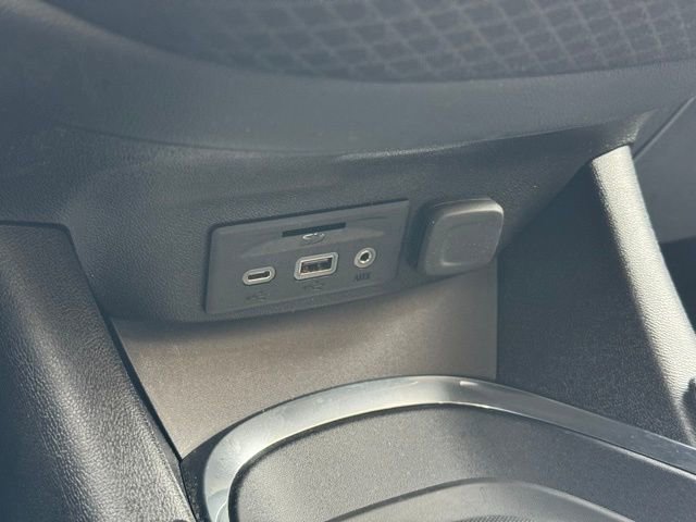 Used 2019 Chevrolet Malibu Hybrid image 15