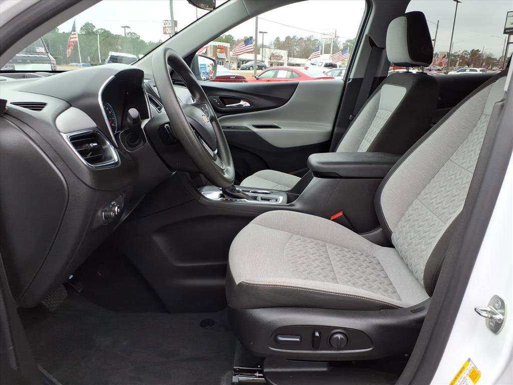 Certified 2024 Chevrolet Equinox LS w/ LS Convenience Package image 3