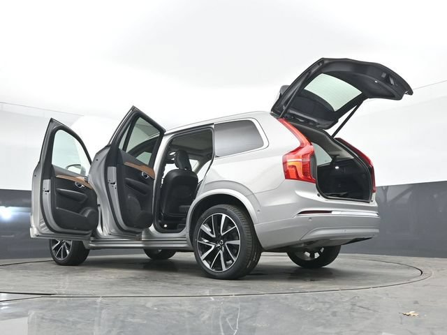Used 2023 Volvo XC90 B6 Plus AWD/4WD image 56